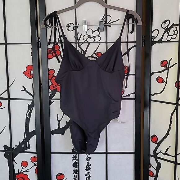 Frankies Bikini Nwt Otis Cheeky One Piece Swimsuit - Picture 2 of 6